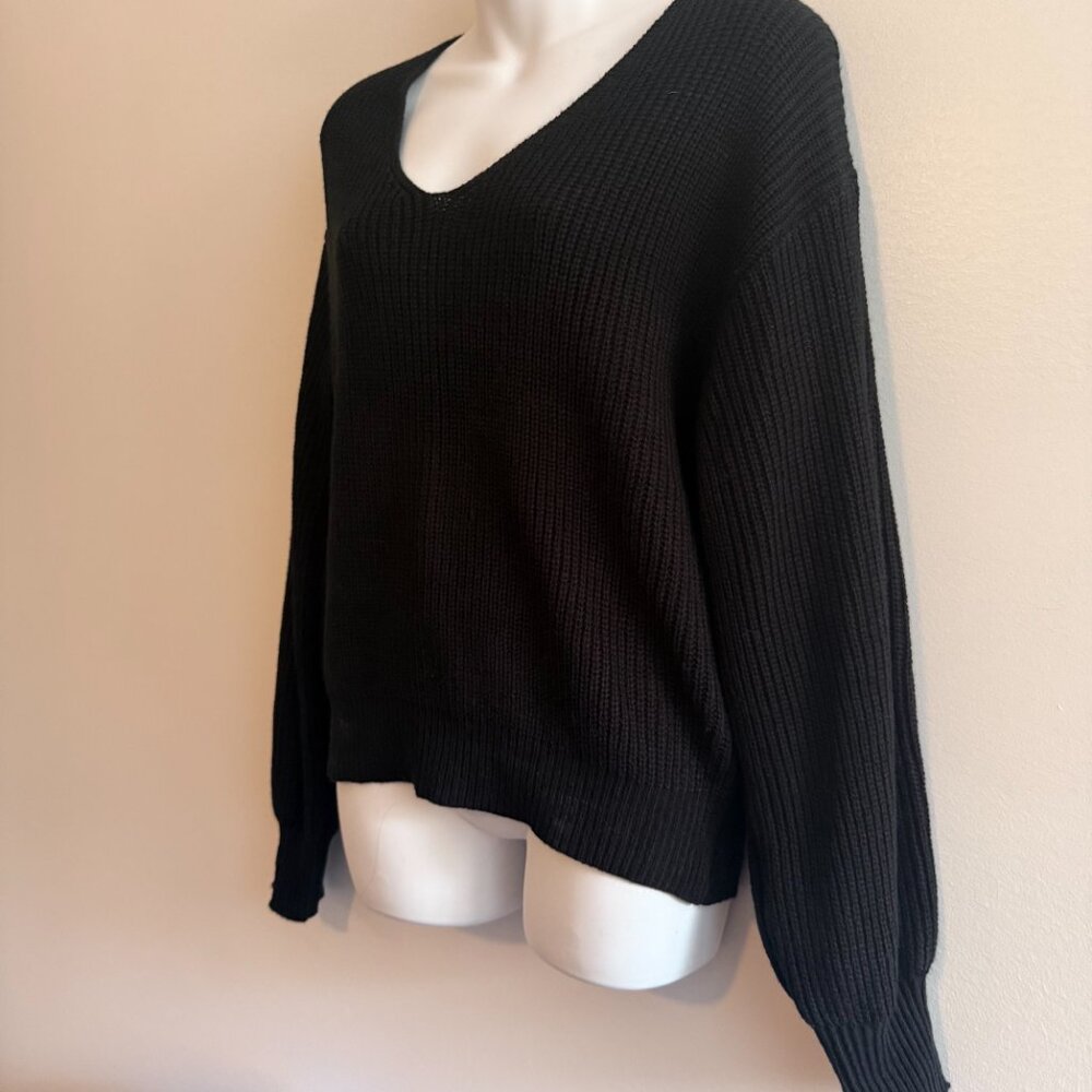 Black Open Back Gold Chain Knit Sweater | Size L - Picture 5 of 10